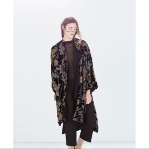 Zara Floral Velvet Kimono